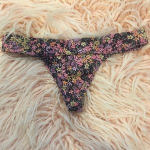 Frankie’s bikini bottoms